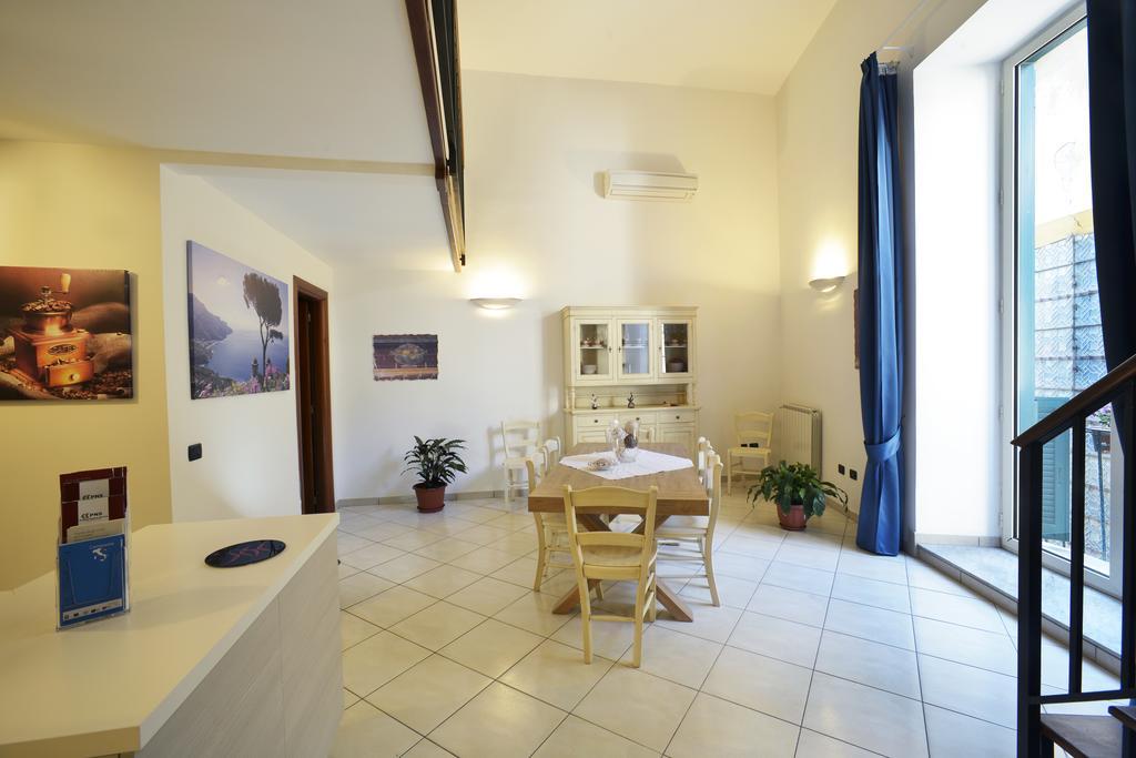 Italia Apartment Napoli Eksteriør bilde